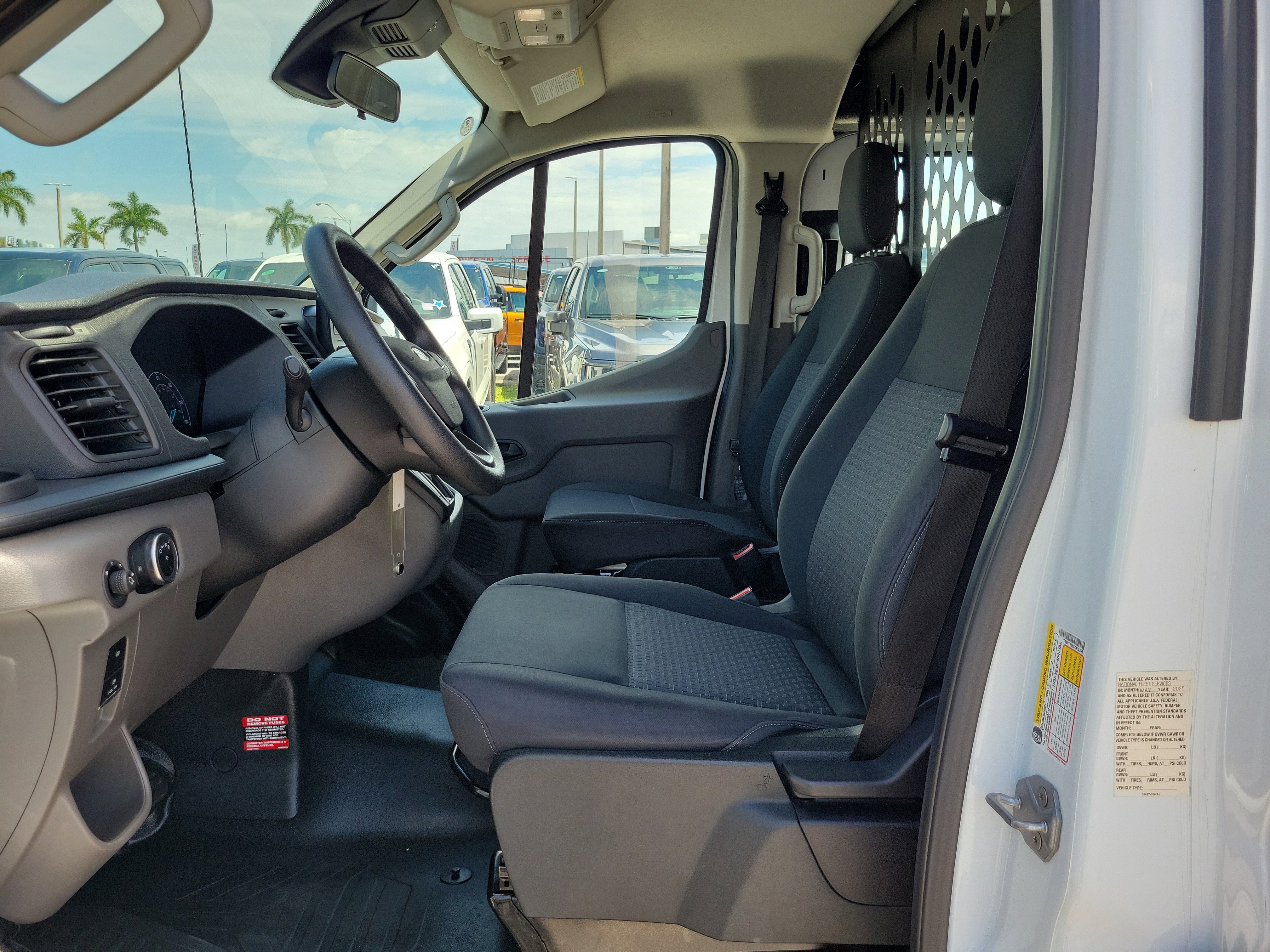 Used 2025 Ford Transit 250 Low Roof w/ Exterior Upgrade Package RWD image 14