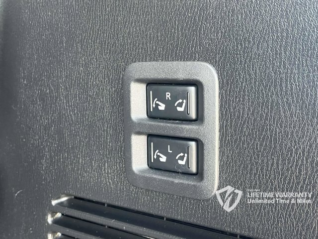 Used 2023 Nissan Armada Platinum w/ Captain's Chairs Package AWD/4WD image 28