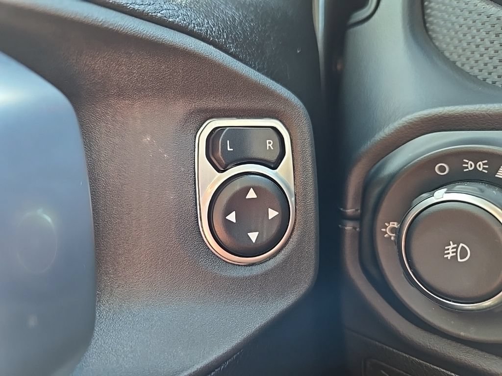 Used 2026 Jeep Wrangler Unlimited Rubicon AWD/4WD image 22