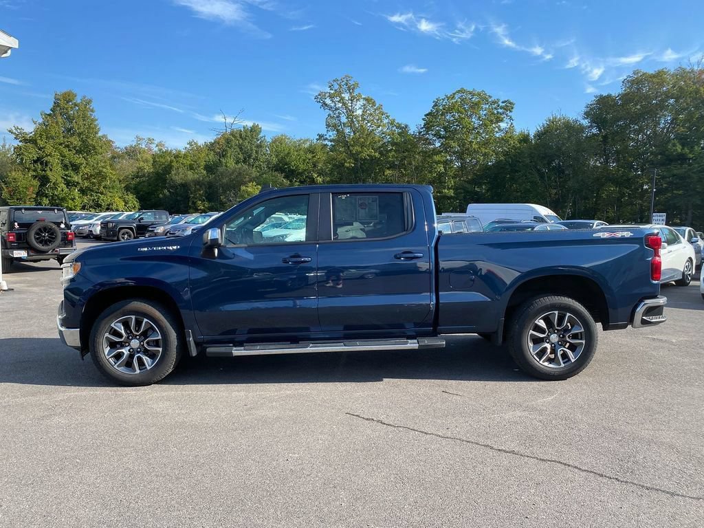Used 2022 Chevrolet Silverado 1500 LT w/ Protection Package AWD/4WD image 9