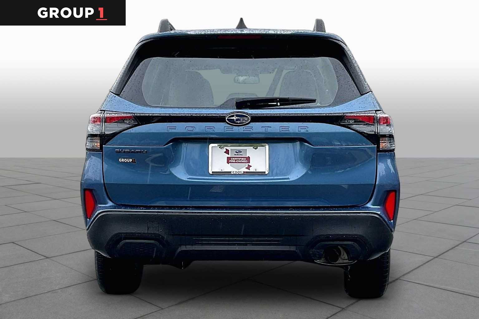 Used 2025 Subaru Forester AWD/4WD image 5