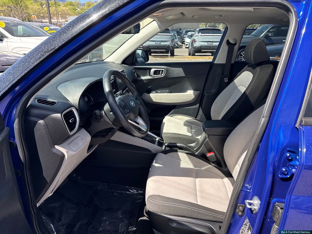 Certified 2023 Hyundai Venue SEL image 27