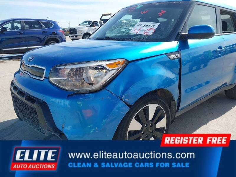 Used 2016 Kia Soul + w/ Designer's Package FWD image 11