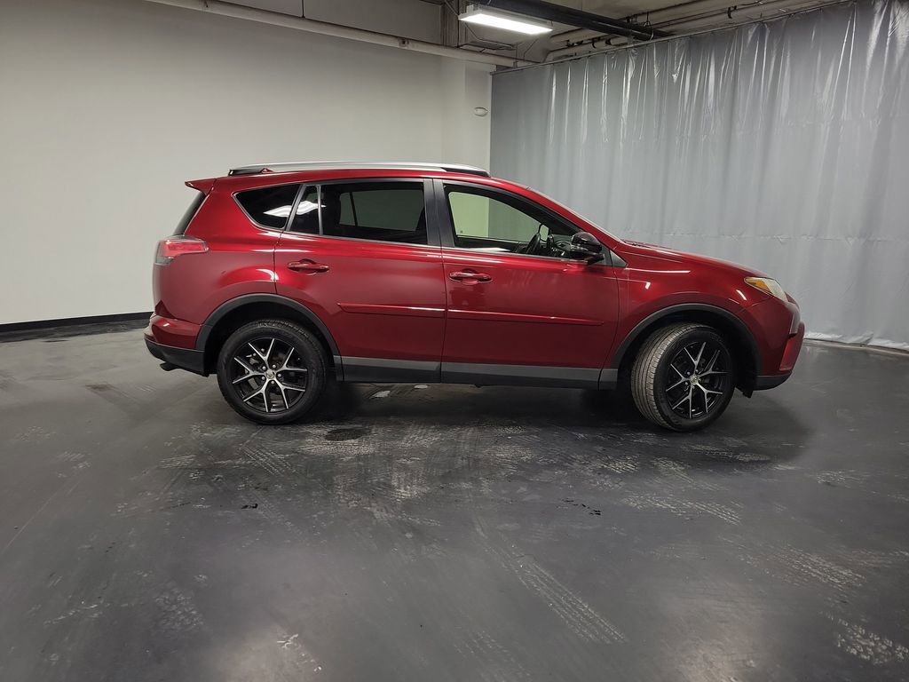 Used 2018 Toyota RAV4 SE w/ Power Extra Value Package image 9