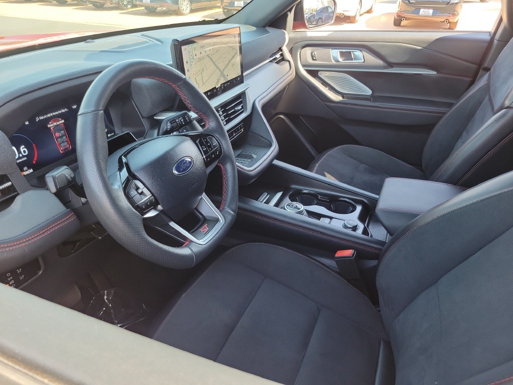 Used 2025 Ford Explorer ST w/ Sun And Sound Package AWD/4WD image 3