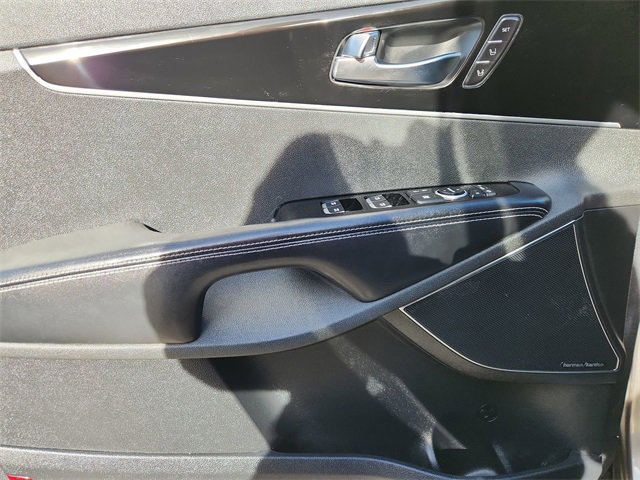 Used 2019 Kia Sorento SX image 23