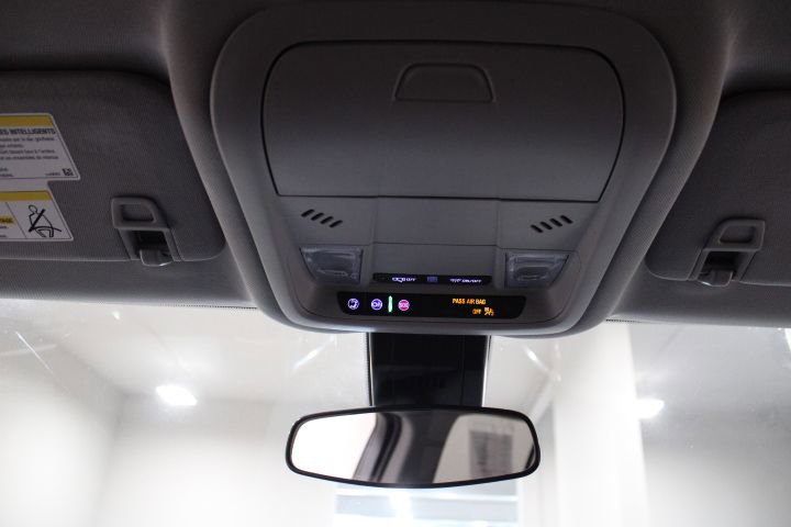 Used 2024 Chevrolet Equinox LT image 38