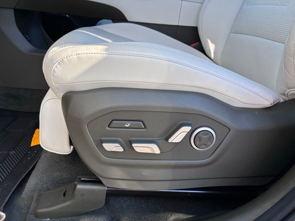 Used 2024 Hyundai Santa Fe Calligraphy AWD/4WD image 20