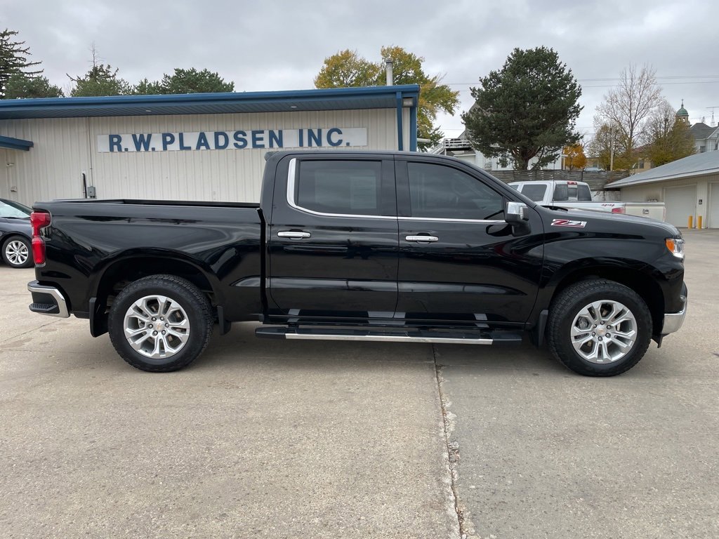 Used 2025 Chevrolet Silverado 1500 LTZ w/ LTZ Premium Package image 20