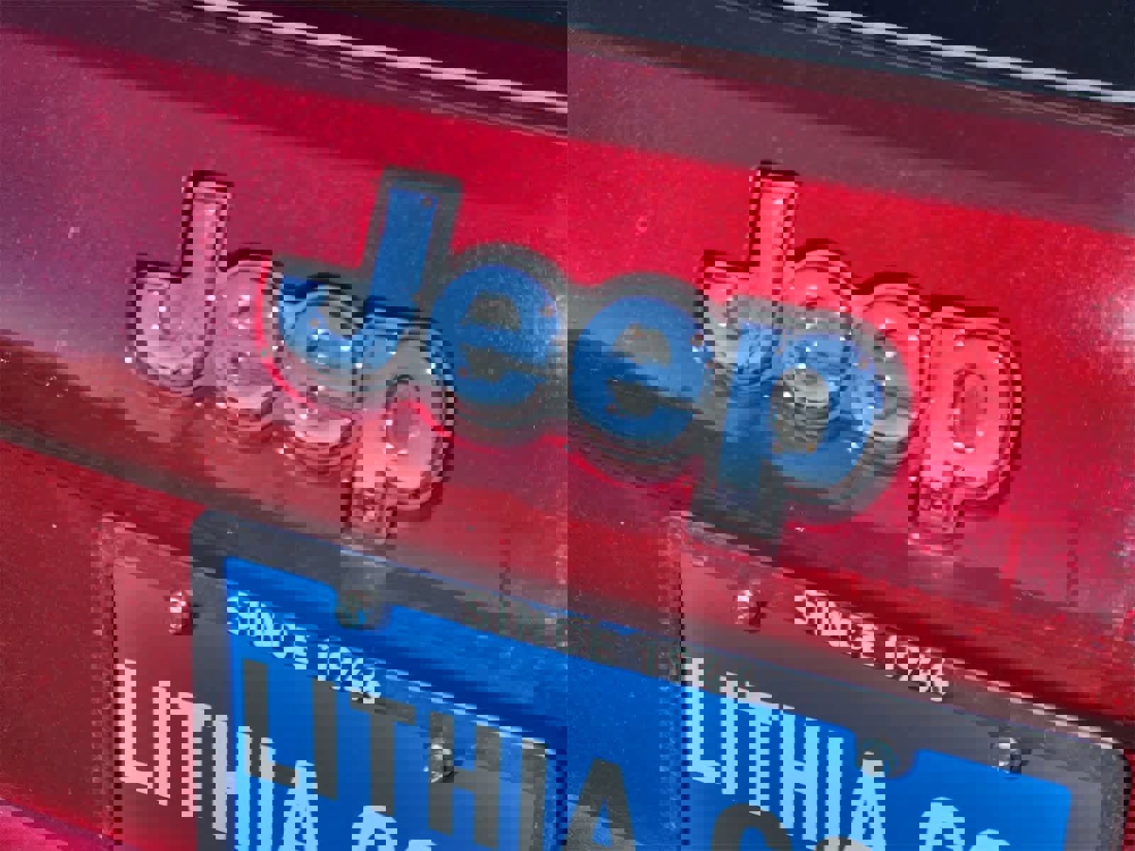 Used 2020 Jeep Grand Cherokee Laredo w/ 18" Wheel & 8.4" Radio Group image 26