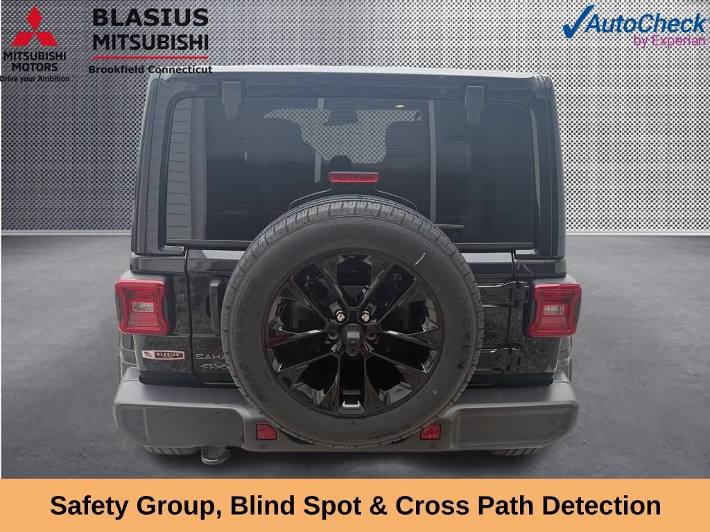 Used 2025 Jeep Wrangler Unlimited Sahara w/ Safety Group AWD/4WD image 11