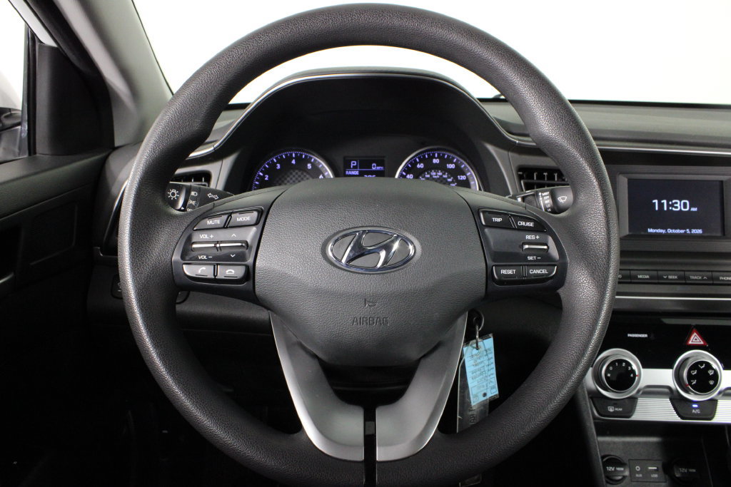 Used 2019 Hyundai Elantra SE w/ Cargo Package FWD image 10