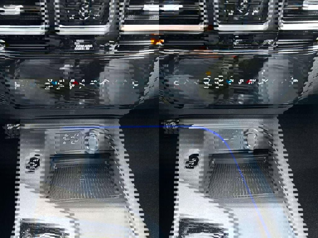 New 2026 Nissan Sentra SR w/ SR Premium Package FWD image 13