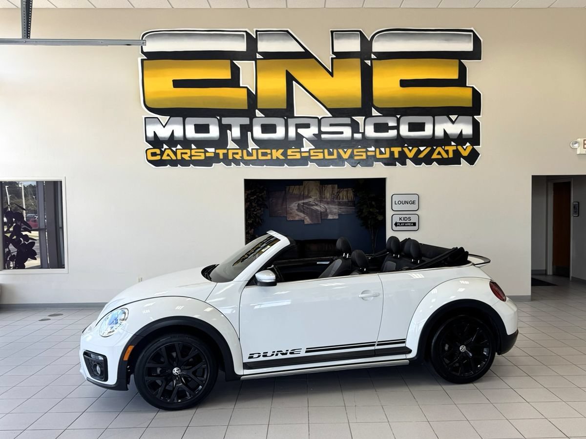Used 2017 Volkswagen Beetle 1.8T Dune FWD image 6