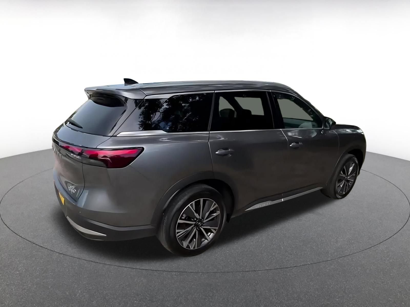 Used 2026 INFINITI QX60 Luxe FWD image 14