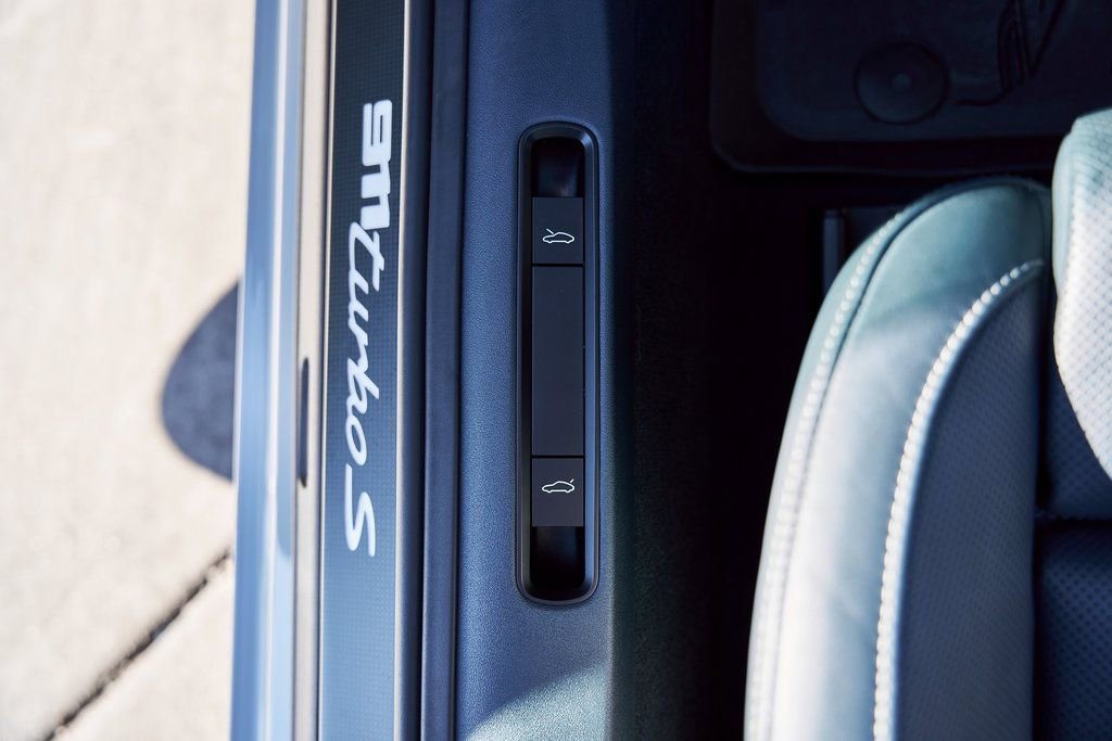 Used 2021 Porsche 911 Turbo S image 33
