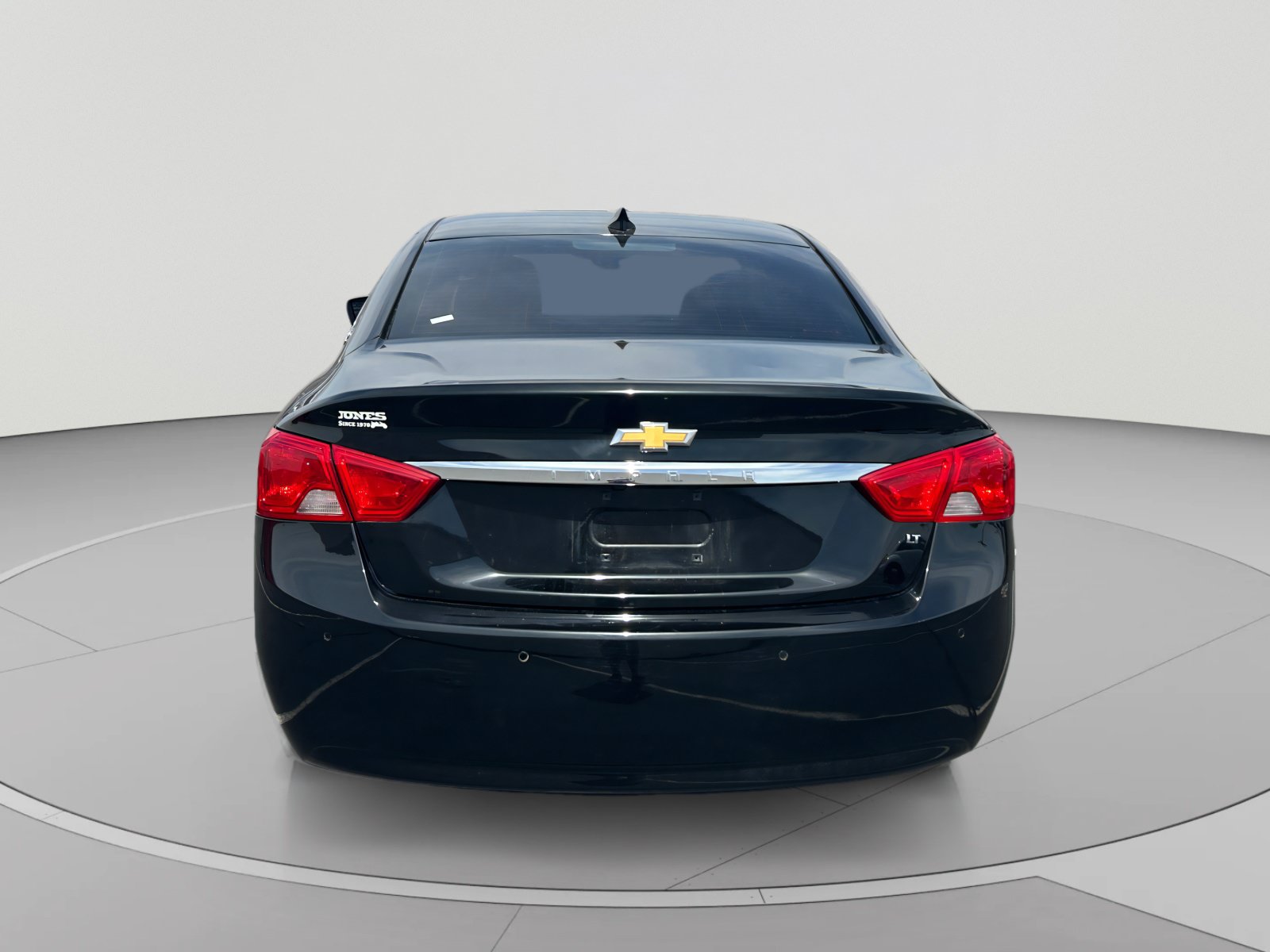 Used 2015 Chevrolet Impala LT w/ Convenience Package FWD image 4
