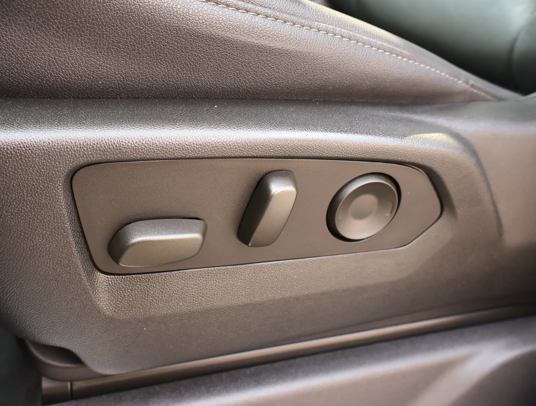Used 2023 Chevrolet Silverado 1500 LTZ w/ LTZ Premium Texas Edition image 11