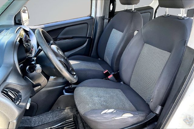 Used 2015 RAM ProMaster City Tradesman FWD image 16