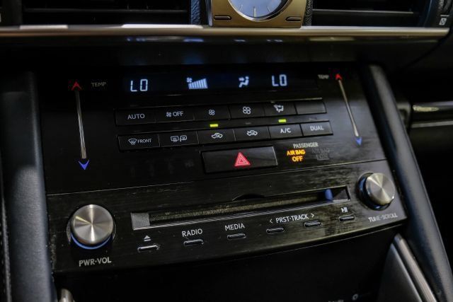 Used 2017 Lexus IS 200t w/ Premium Package RWD image 29