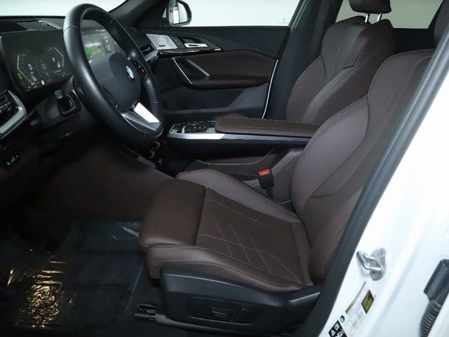 Certified 2025 BMW X2 xDrive28i w/ Premium Package image 19