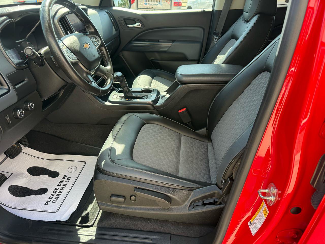Used 2020 Chevrolet Colorado Z71 AWD/4WD image 11