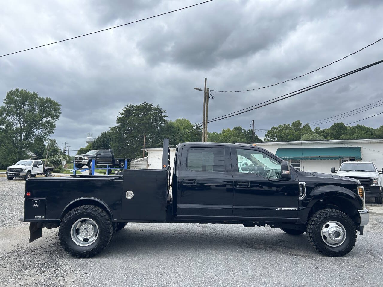 Used 2018 Ford F350 Lariat w/ FX4 Off-Road Package AWD/4WD image 5