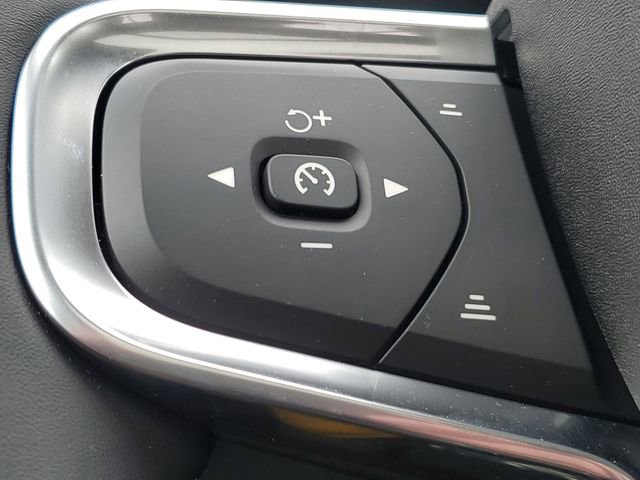 New 2026 Volvo XC40 B5 Plus w/ Protection Package Premier image 11