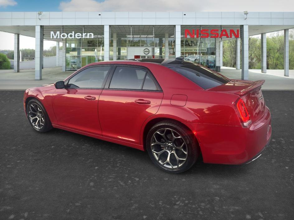 Used 2015 Chrysler 300 S w/ 300S Premium Group RWD image 3
