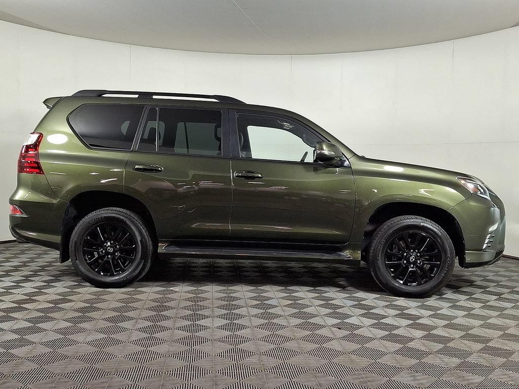 Used 2022 Lexus GX 460 w/ Black Line Special Edition AWD/4WD image 10