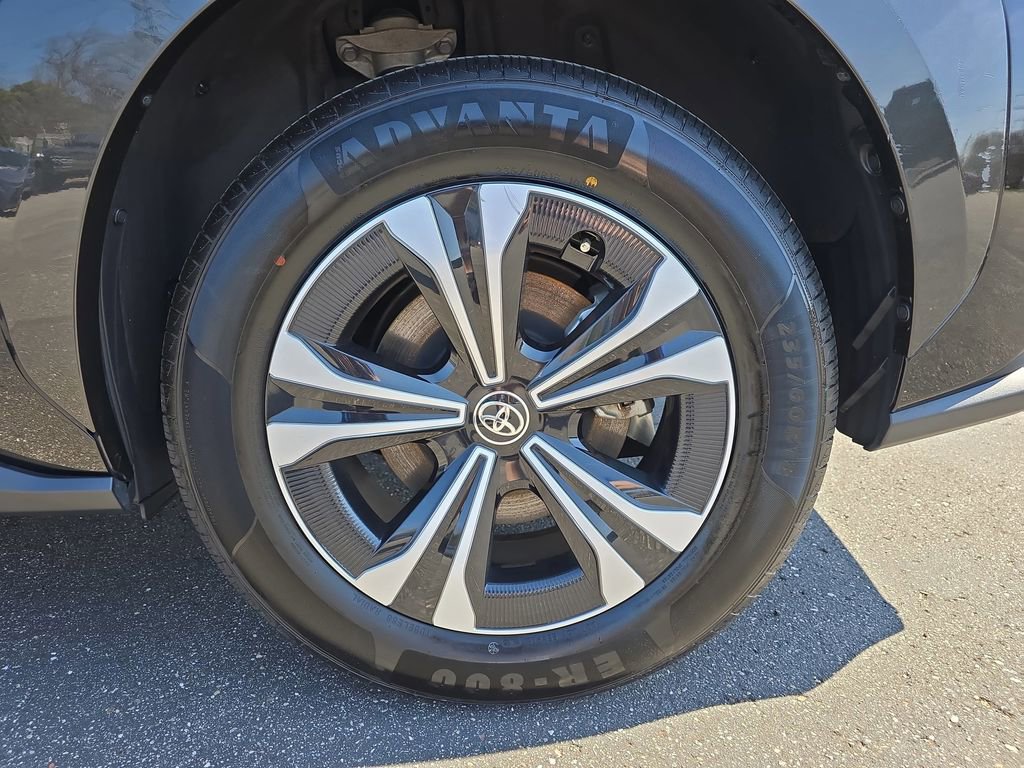 Certified 2024 Toyota bZ4X XLE w/ Weather Package AWD/4WD image 38