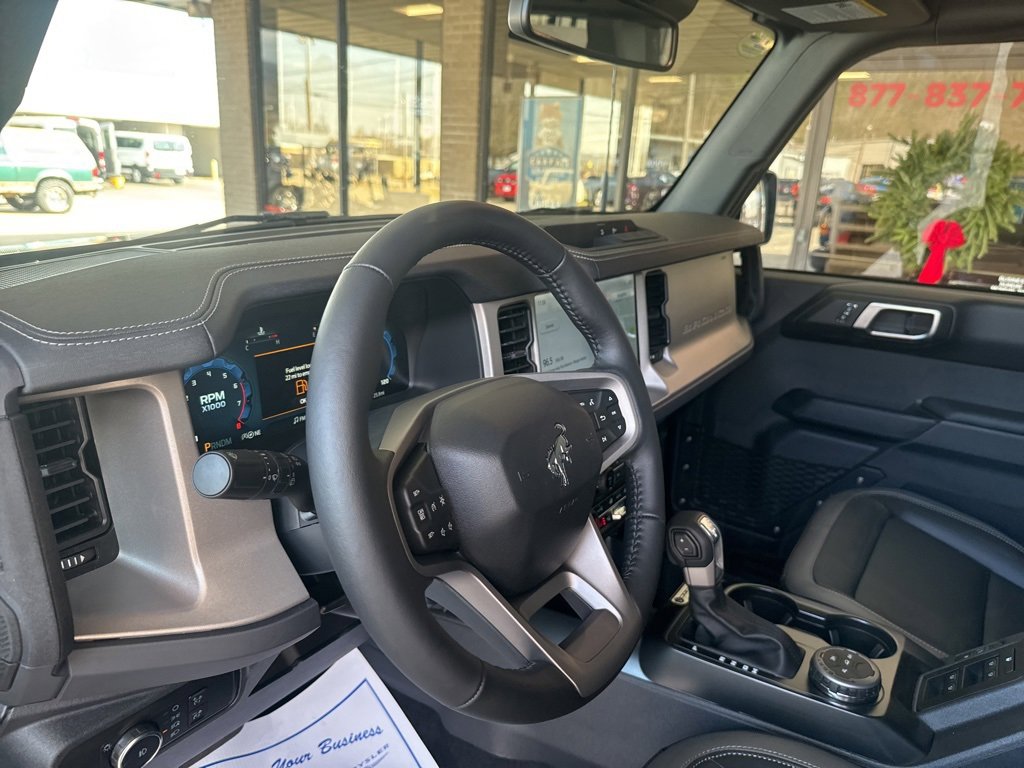 New 2025 Ford Bronco Outer Banks image 9