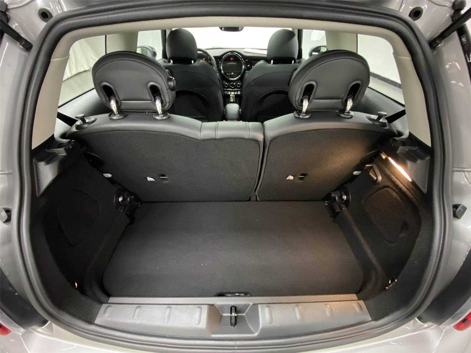 Certified 2024 MINI Cooper SE image 25