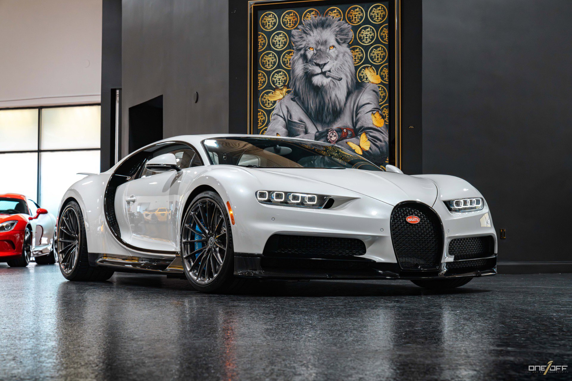 Used 2019 Bugatti Chiron image 27