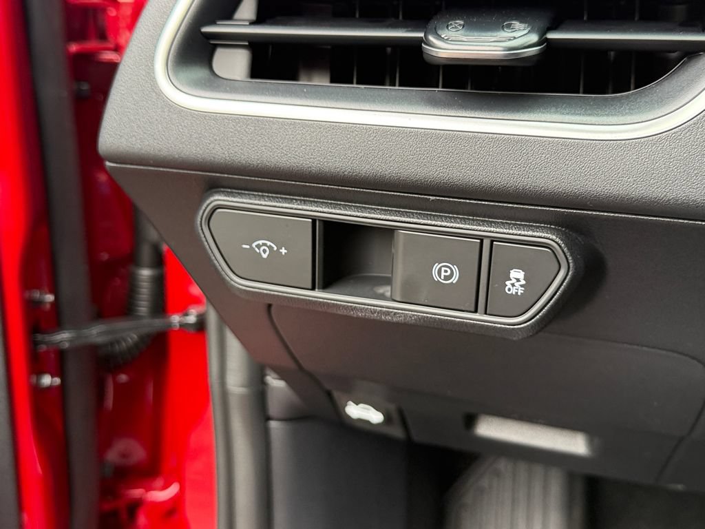 New 2026 Kia K4 FWD image 24