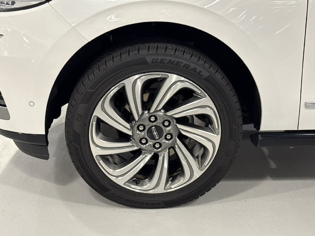 Used 2024 Lincoln Navigator L Reserve AWD/4WD image 8