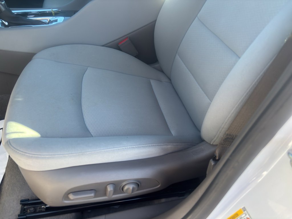 Used 2024 Chevrolet Malibu LT FWD image 14
