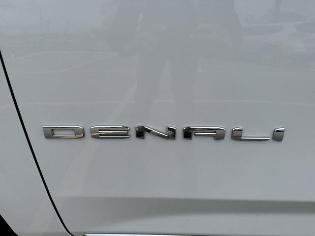Used 2024 GMC Yukon Denali image 31