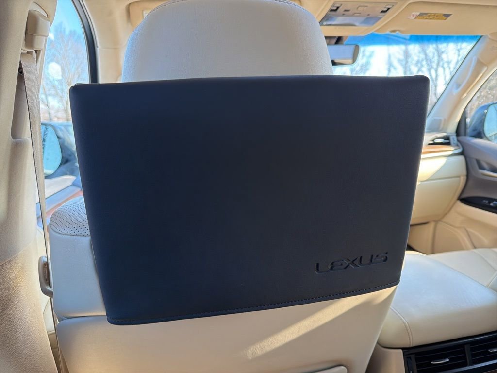 Used 2020 Lexus LX 570 4WD w/ Luxury Package image 40