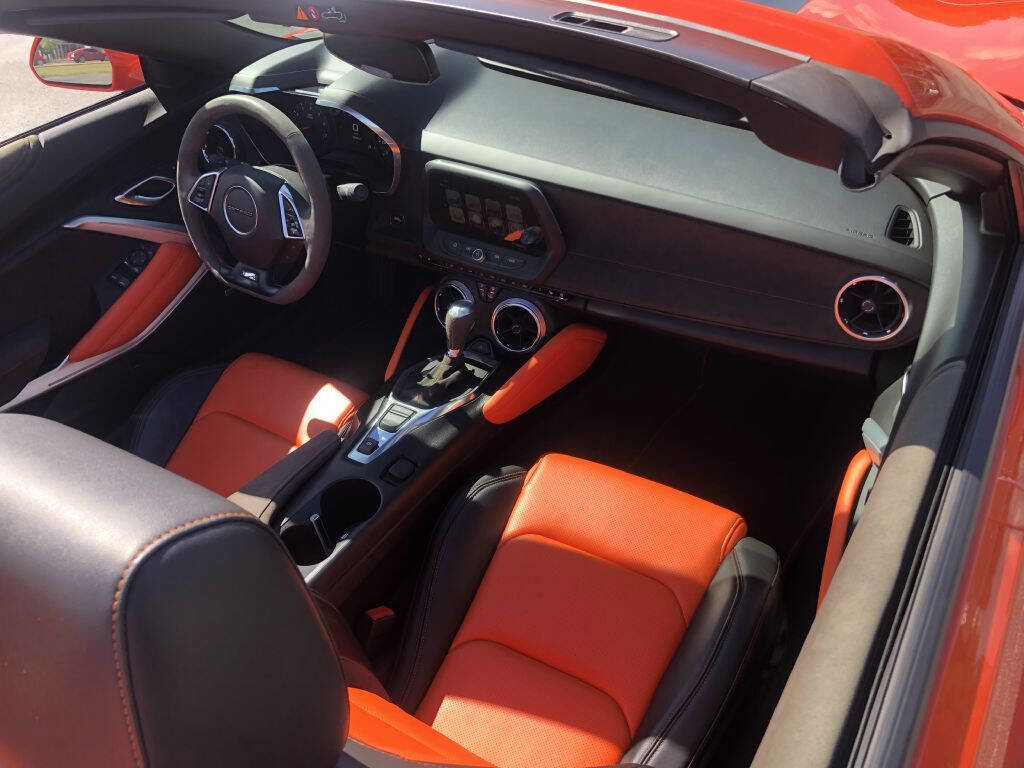 Used 2018 Chevrolet Camaro SS w/ Hot Wheels Edition image 13