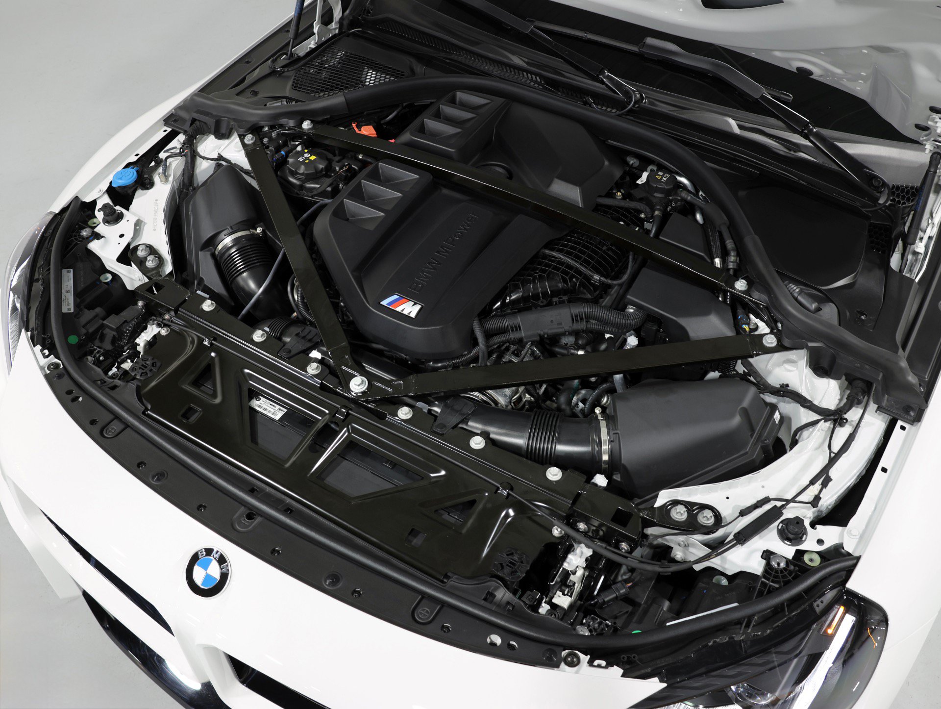Used 2026 BMW M2 w/ Lighting Package RWD image 5
