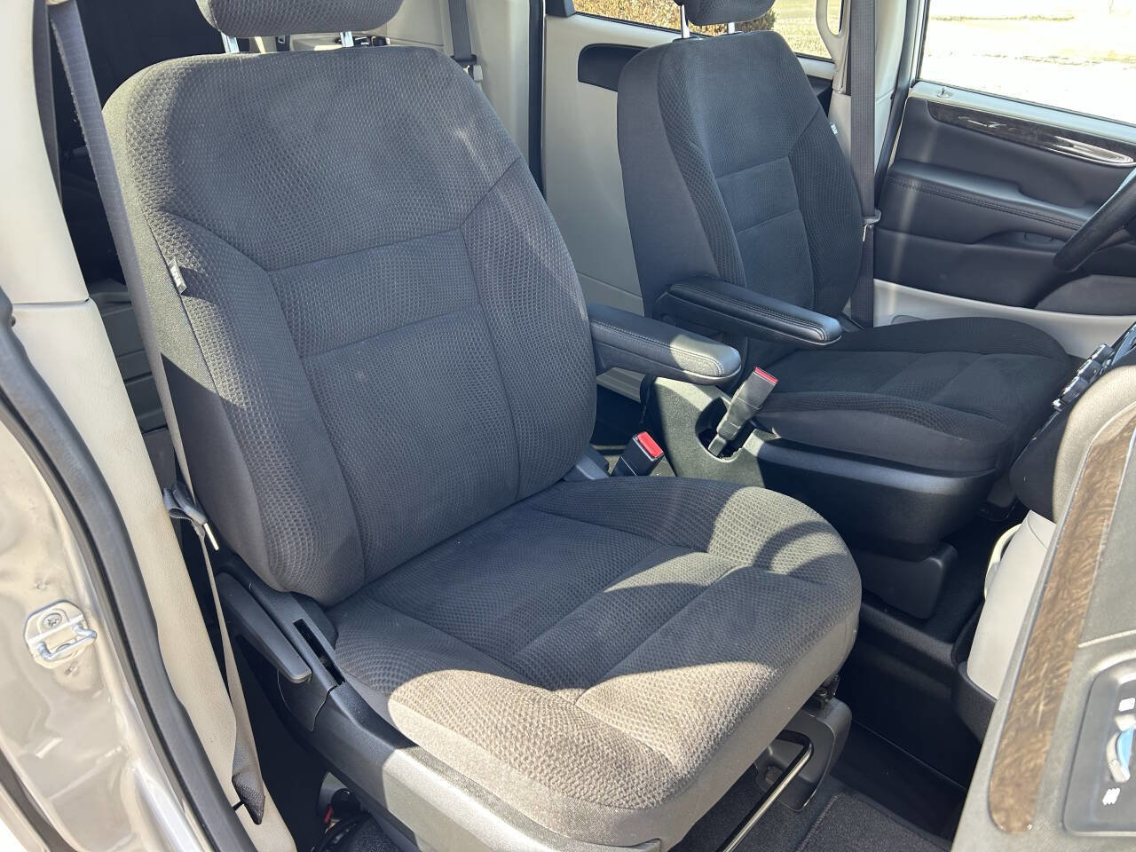 Used 2018 Dodge Grand Caravan SE w/ Power Convenience Group I image 27