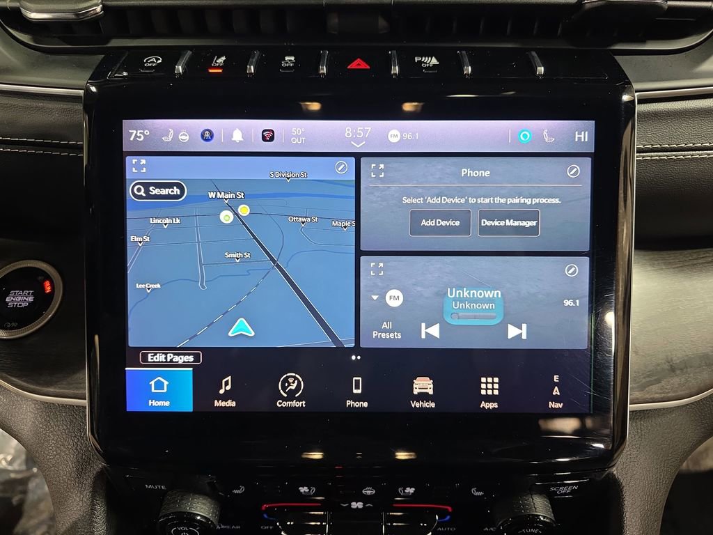 Used 2024 Jeep Grand Cherokee L Limited w/ Luxury Tech Group II image 24