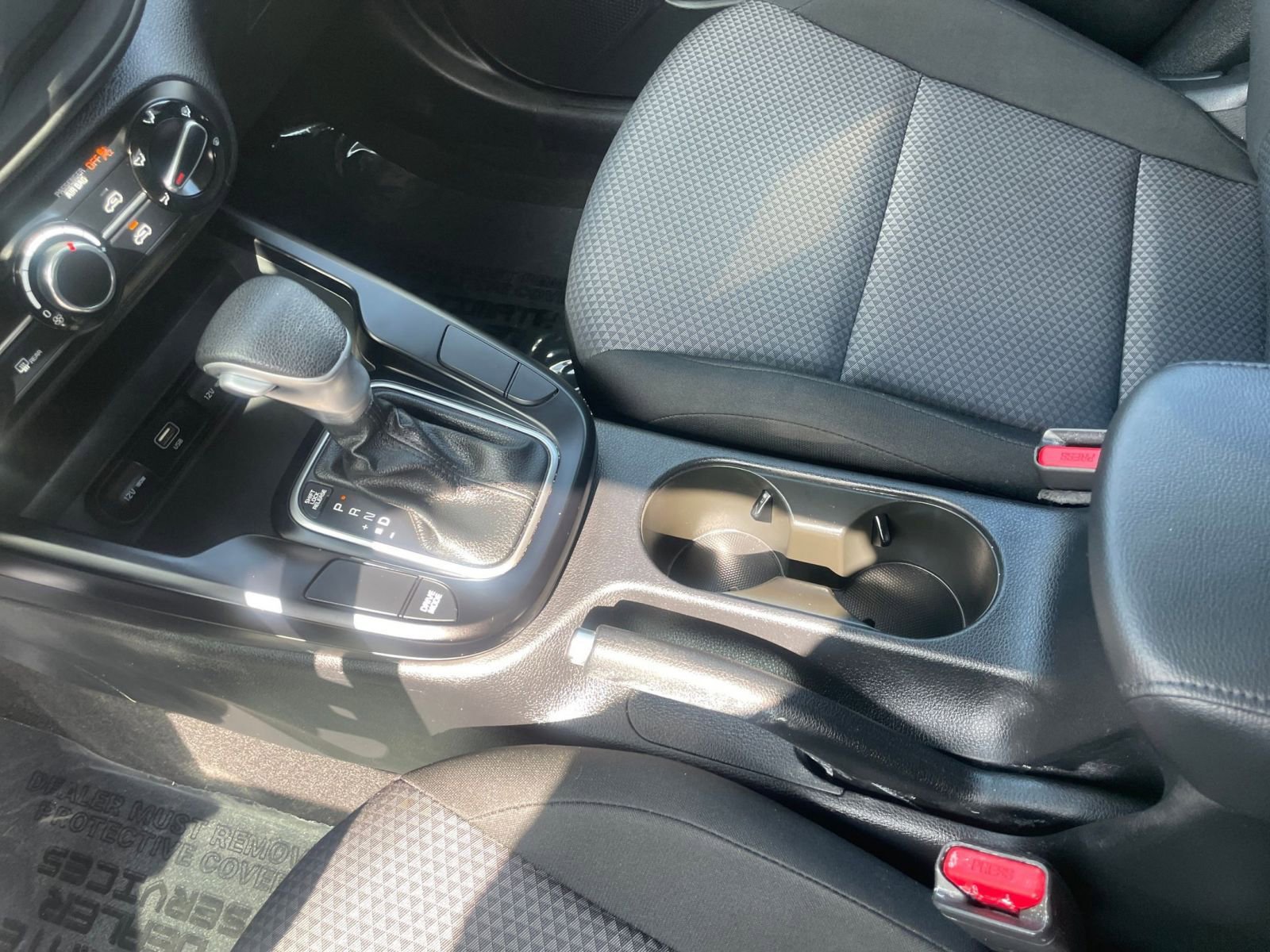 Used 2025 Kia Soul LX w/ LX Technology Package FWD image 41