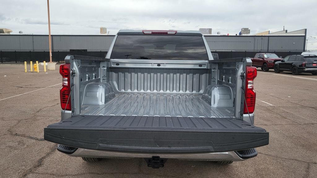 Used 2026 Chevrolet Silverado 1500 LT image 11