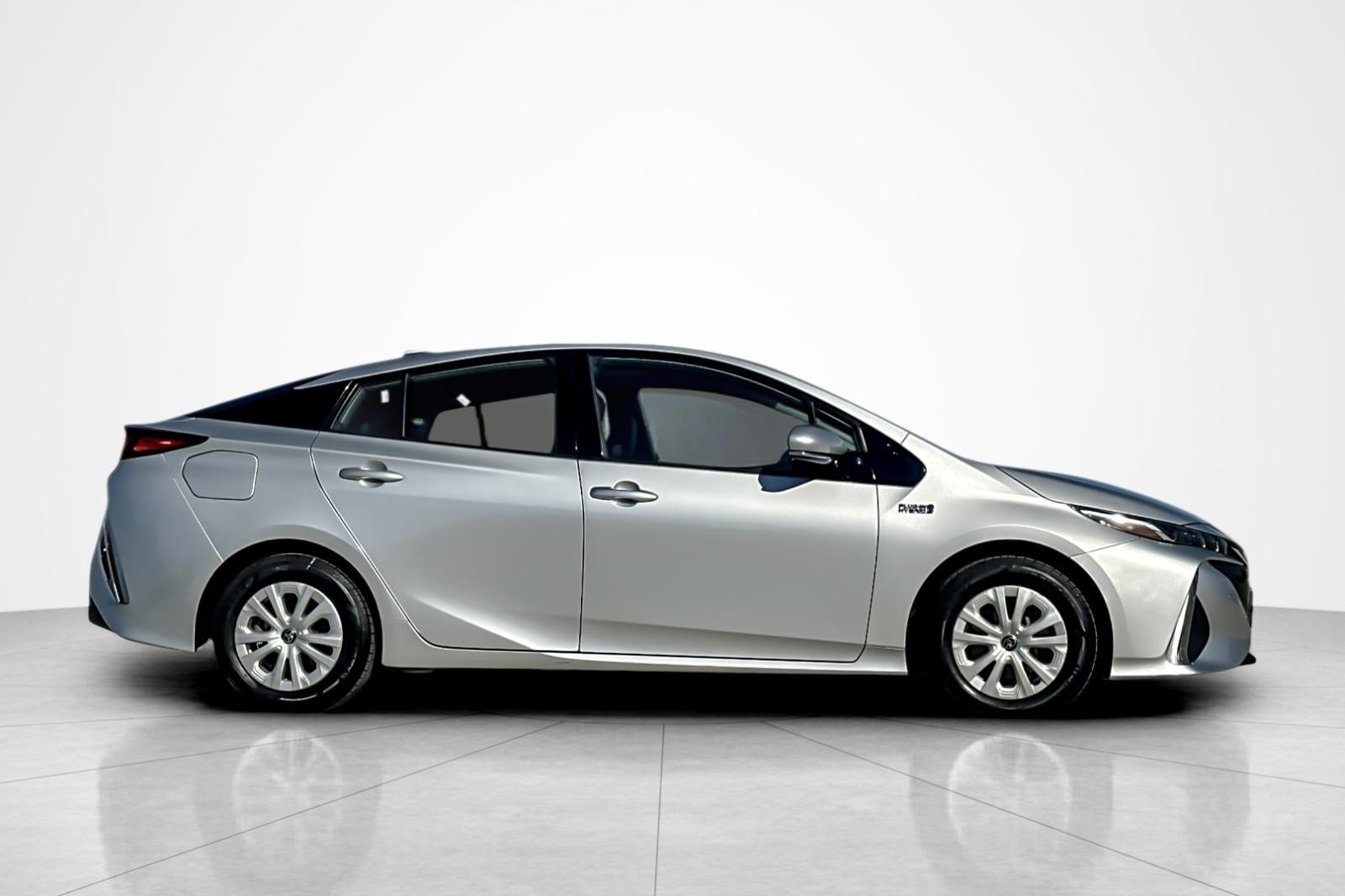 Certified 2020 Toyota Prius Prime XLE FWD image 6