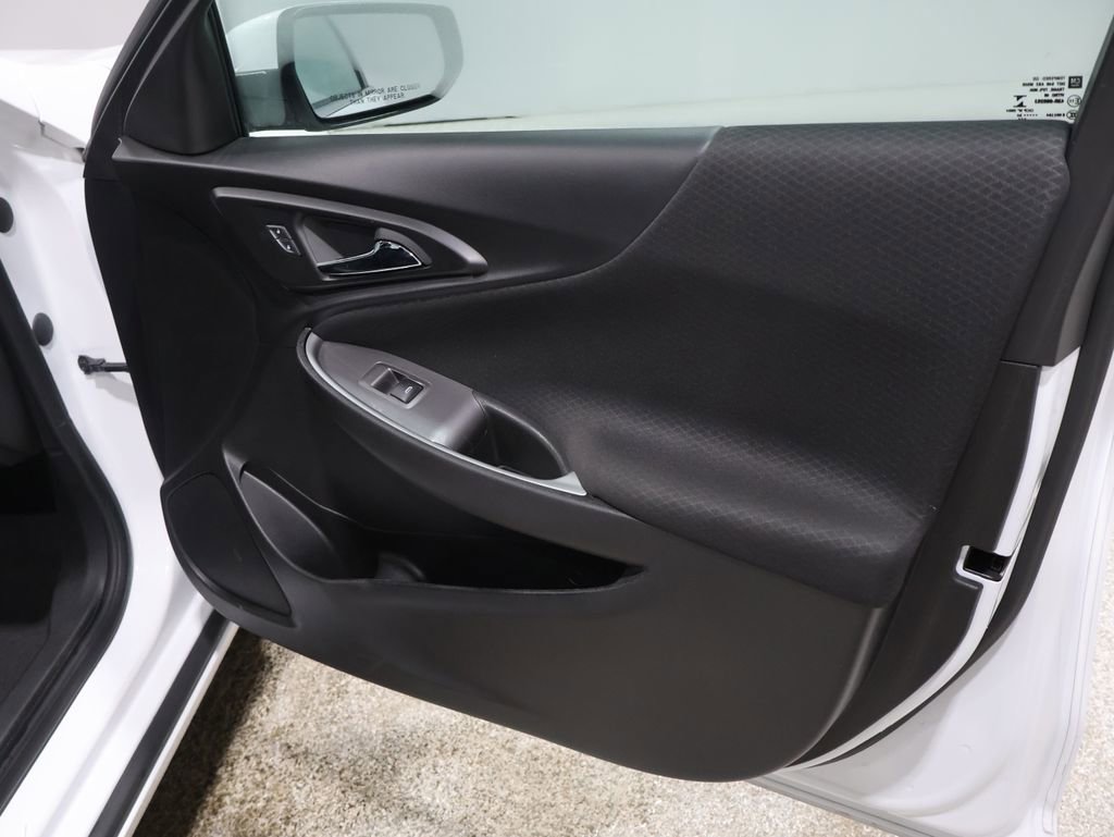 Used 2024 Chevrolet Malibu LT image 25