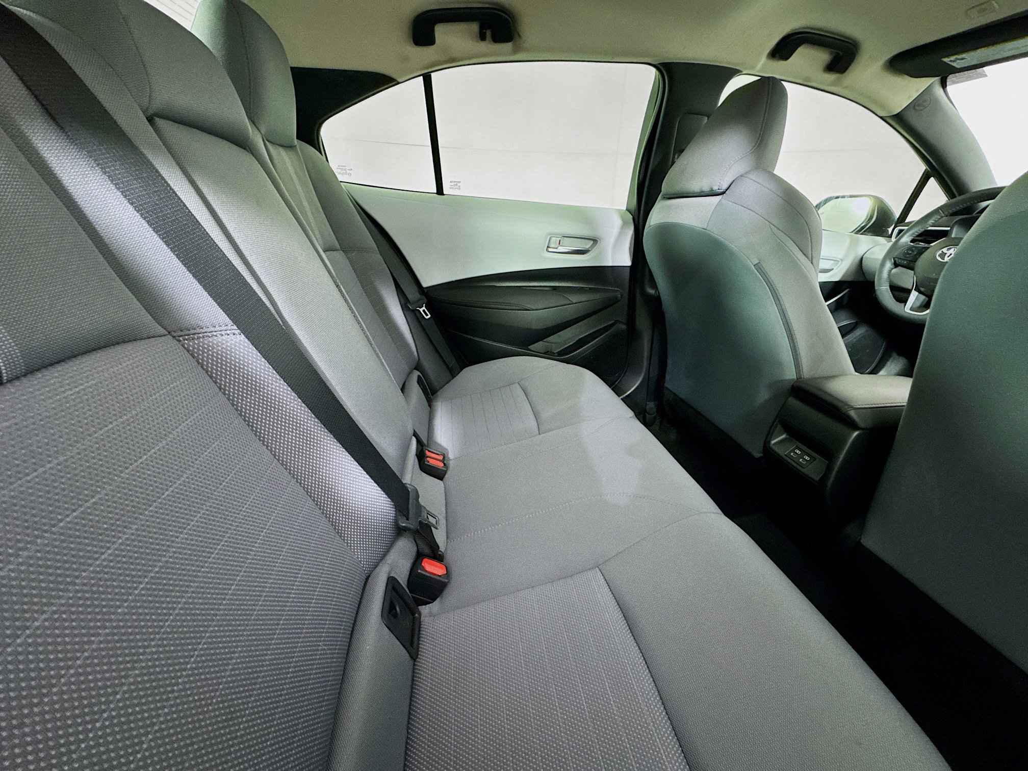 Used 2024 Toyota Corolla SE image 26