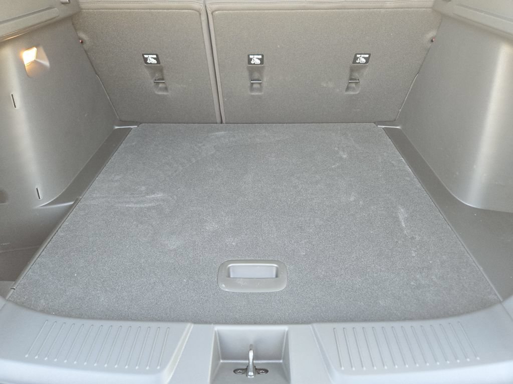 Used 2026 Chevrolet Trax RS w/ Sunroof Package FWD image 26