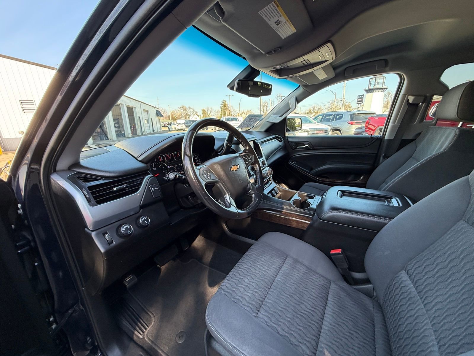 Used 2019 Chevrolet Suburban LS image 11